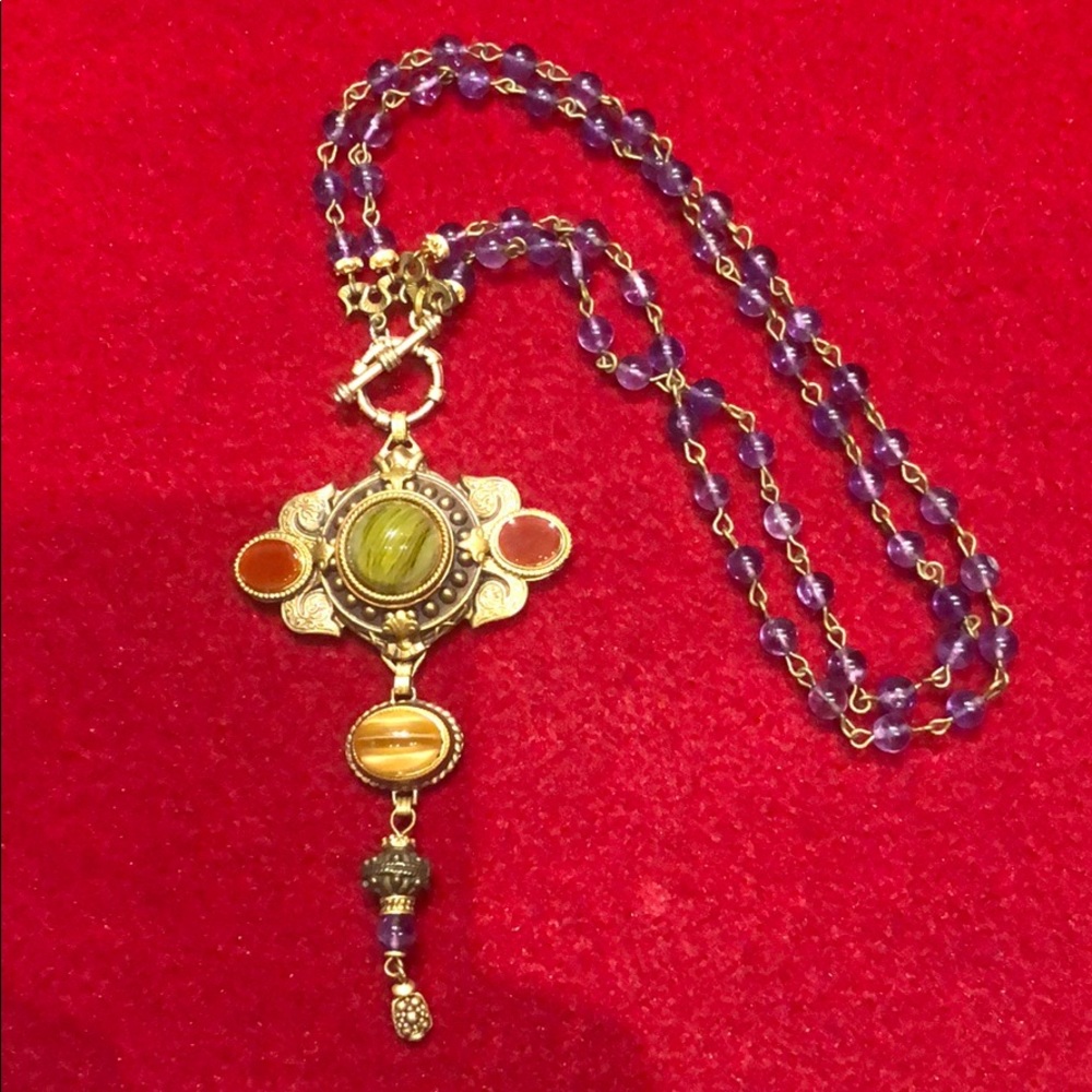 Tiger Eye and Amethyst bead necklace.